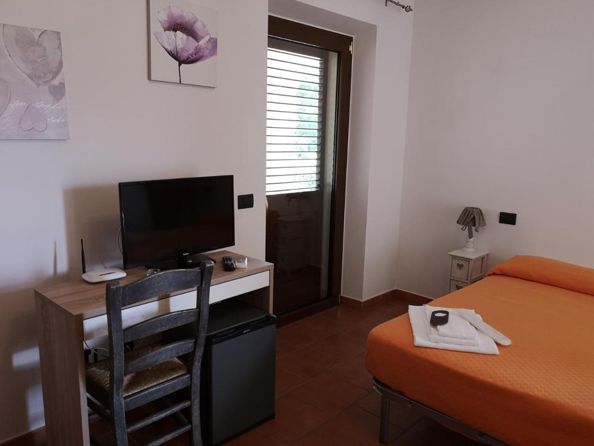 B&B Podere Montese Віллафранка-ін-Луніджана Екстер'єр фото