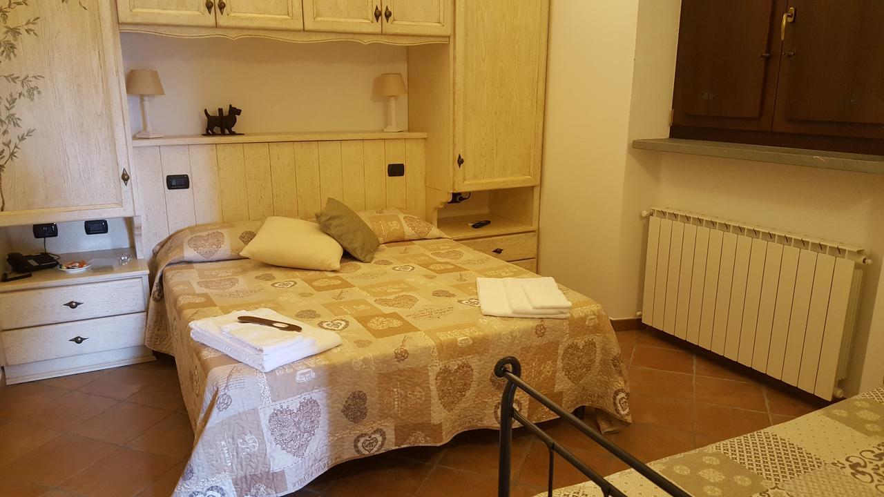 B&B Podere Montese Віллафранка-ін-Луніджана Екстер'єр фото