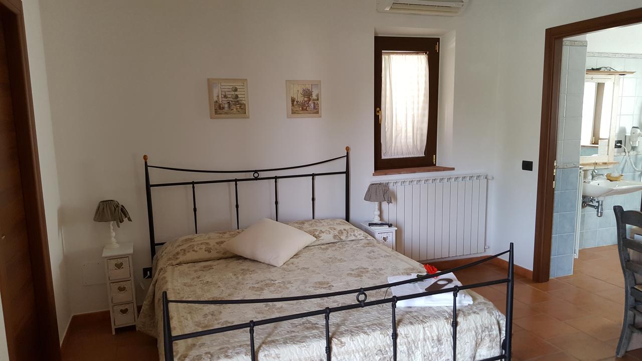 B&B Podere Montese Віллафранка-ін-Луніджана Екстер'єр фото